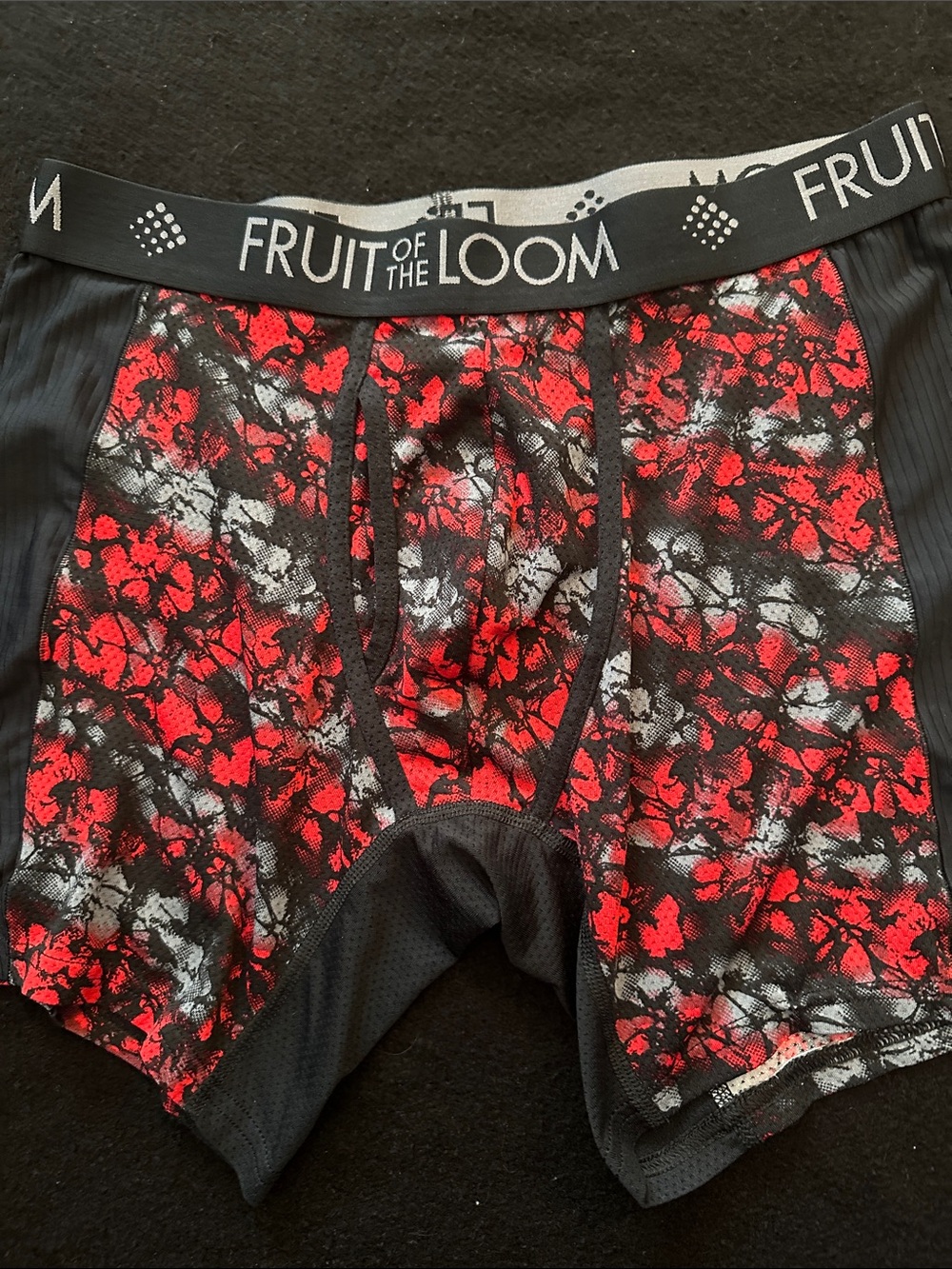 Fruit of the Loom Men’s Red & Black Patterned Boxer Briefs